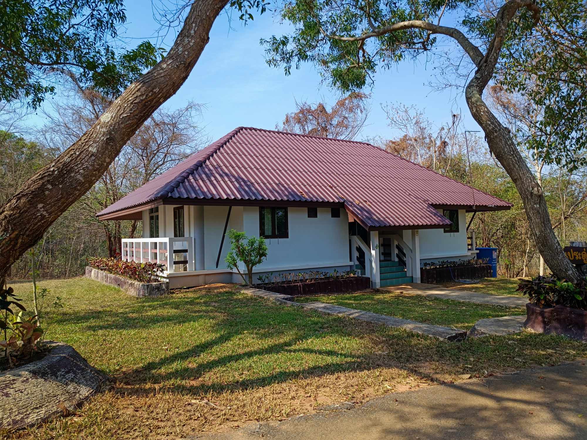 ภูผายล 102 (เรือนประดู่)