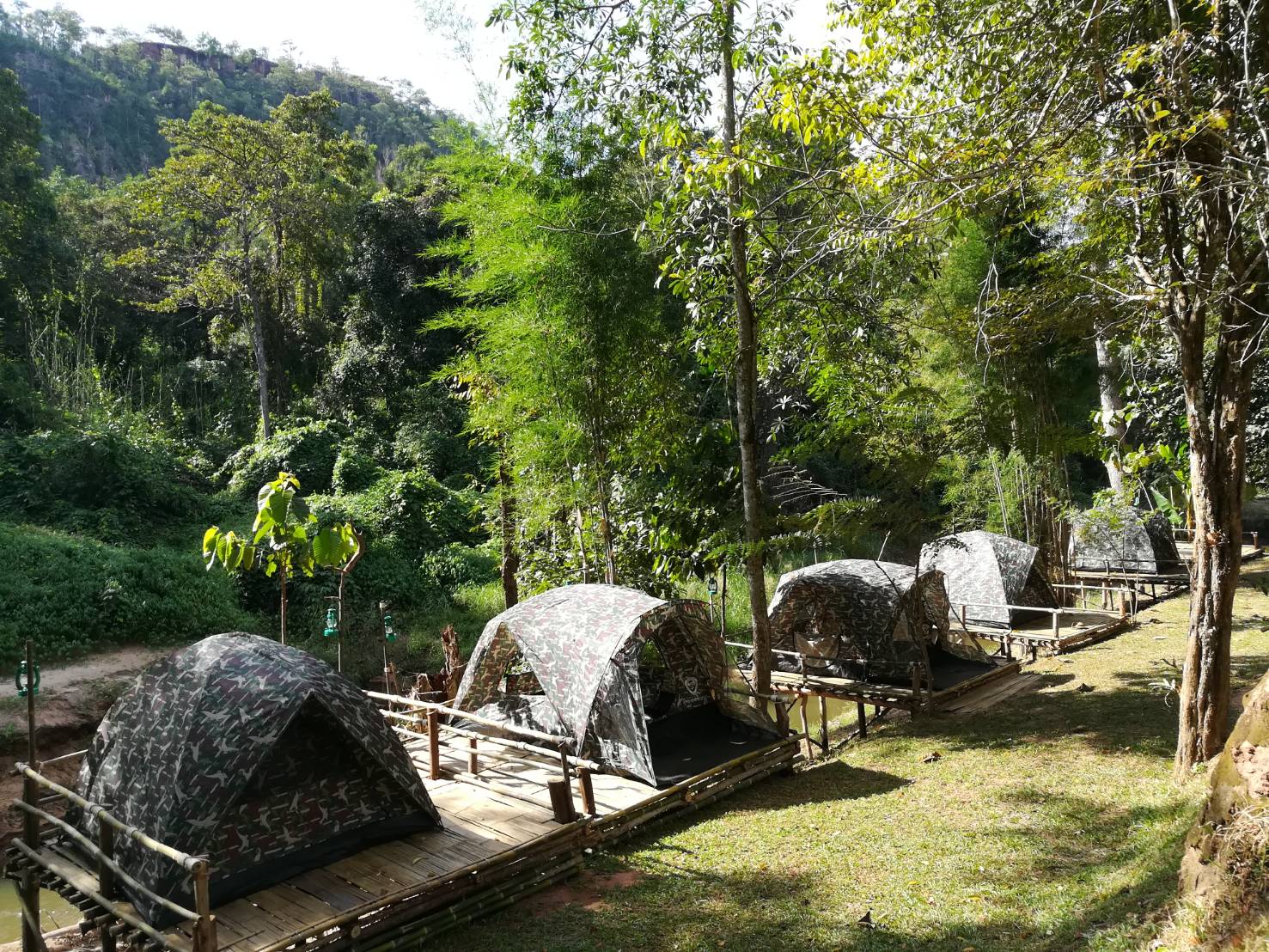 ลานชาติตระการ  (เต็นท์ 3 คน)