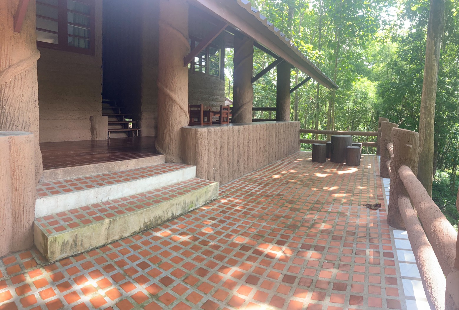 ผาแดง 102 (ผาแดง 2)