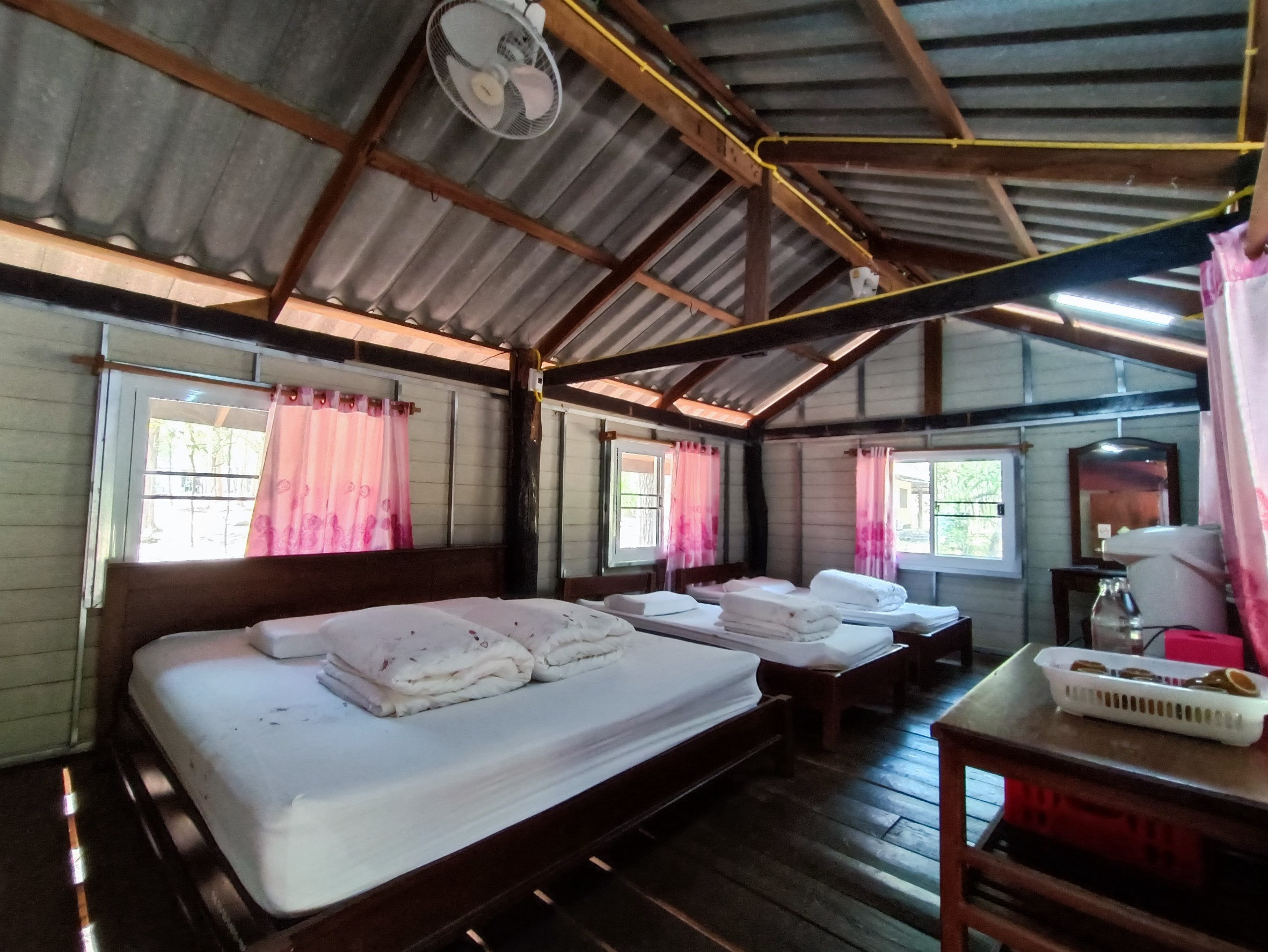 ภูพาน 103