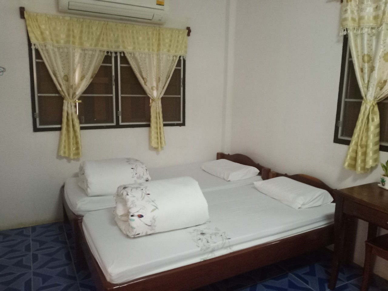ภูพาน 104