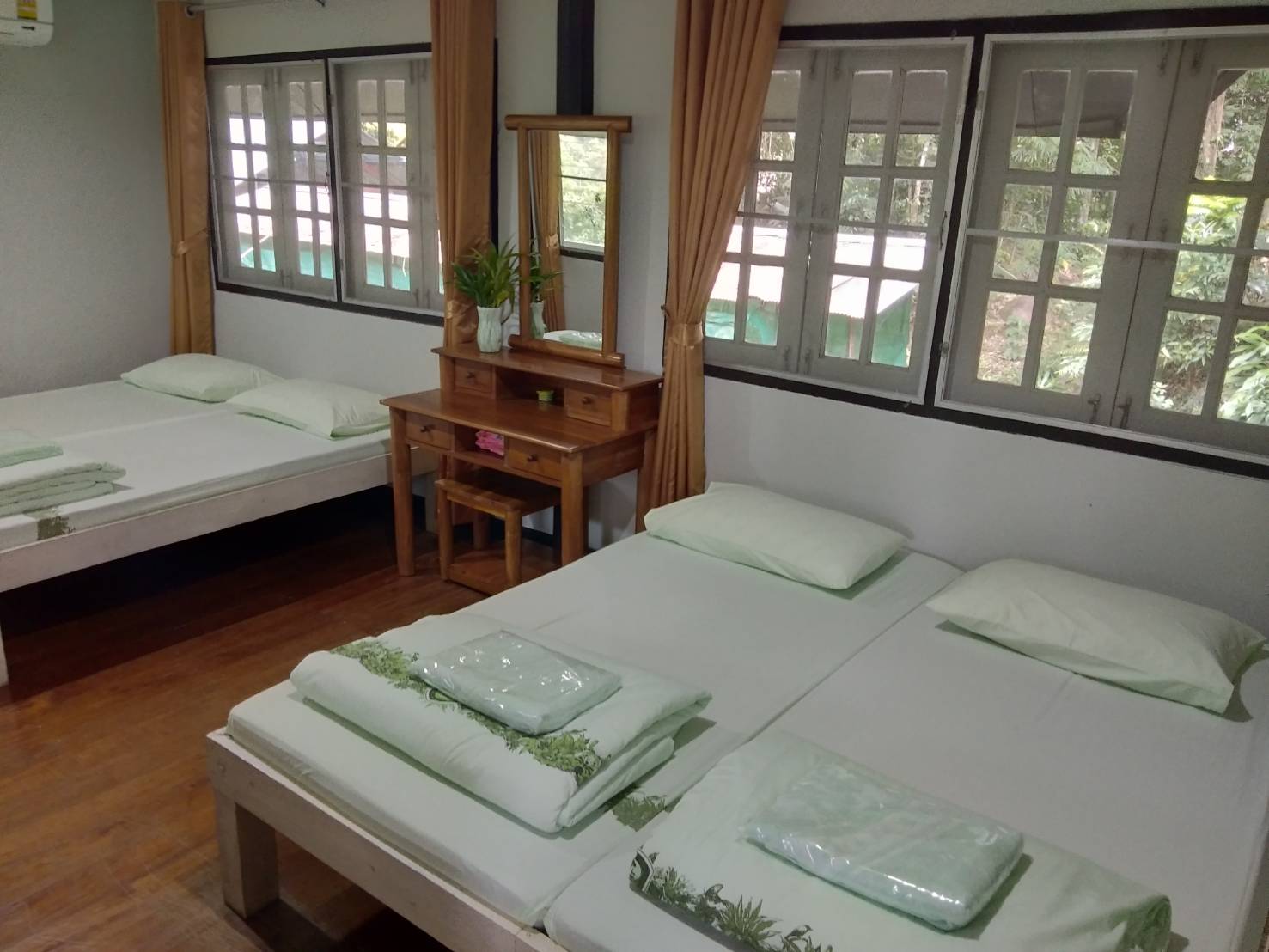 พลิ้ว 107/4 (ธนมิตร)