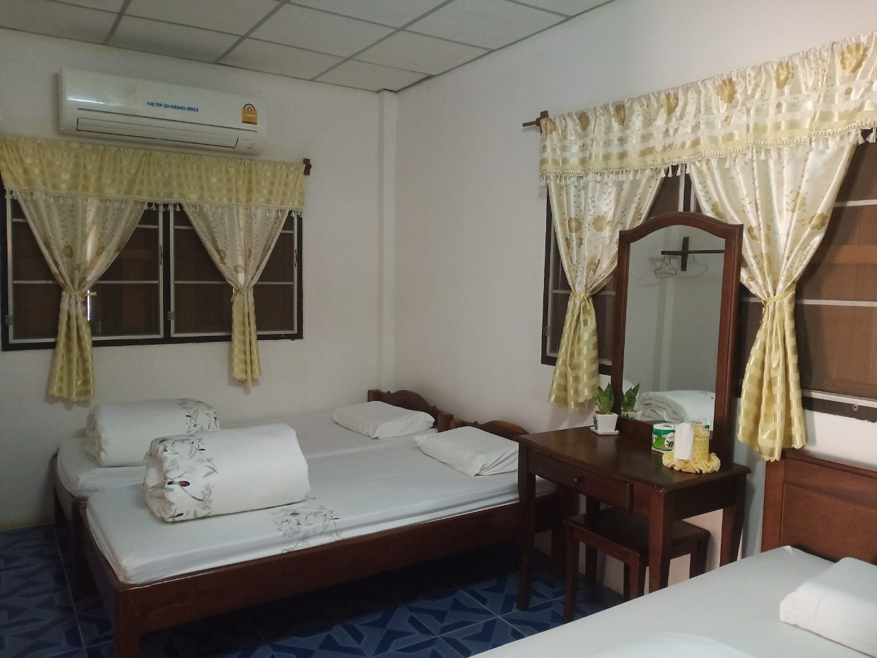 ภูพาน 104