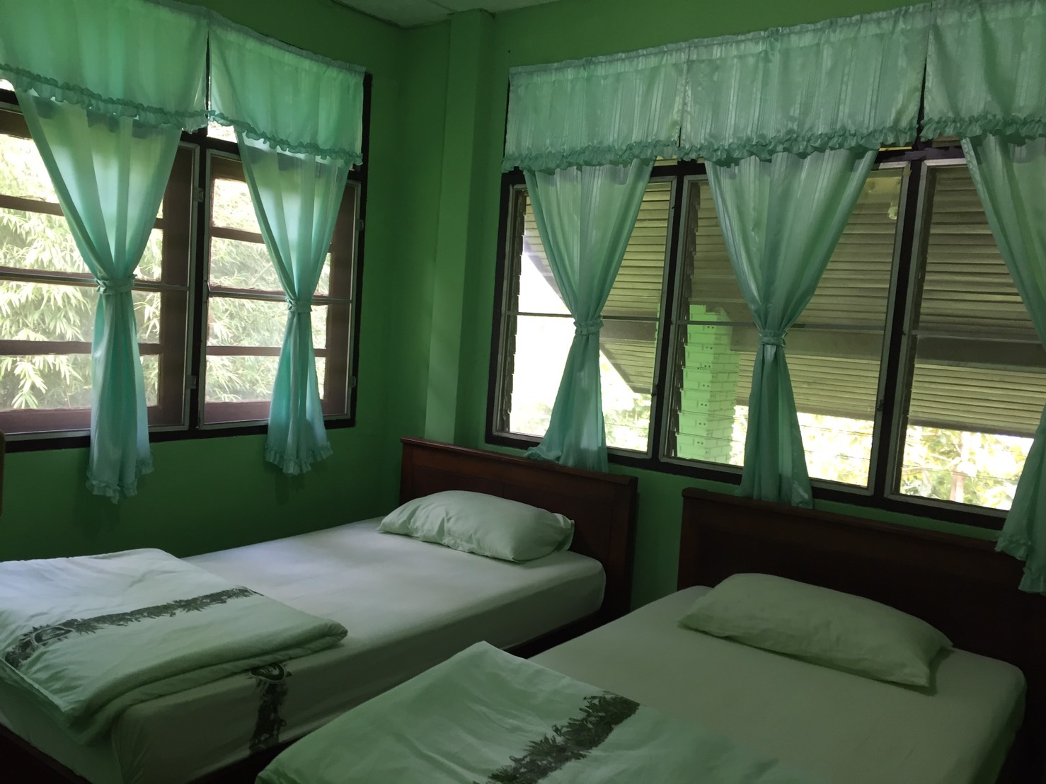 ศรีน่าน 102 (เจ้าเอื้อง)