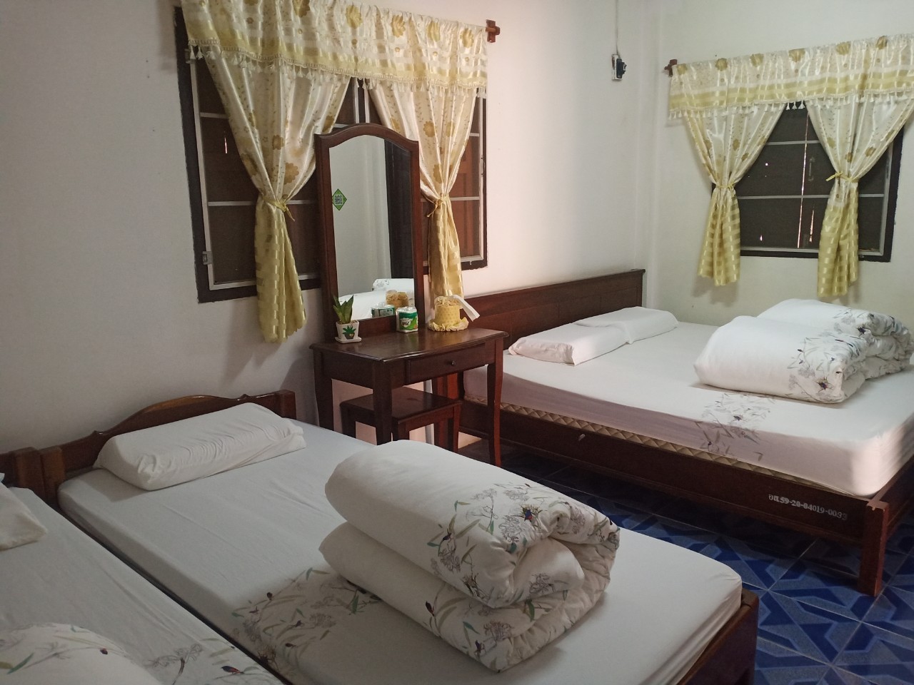 ภูพาน 104