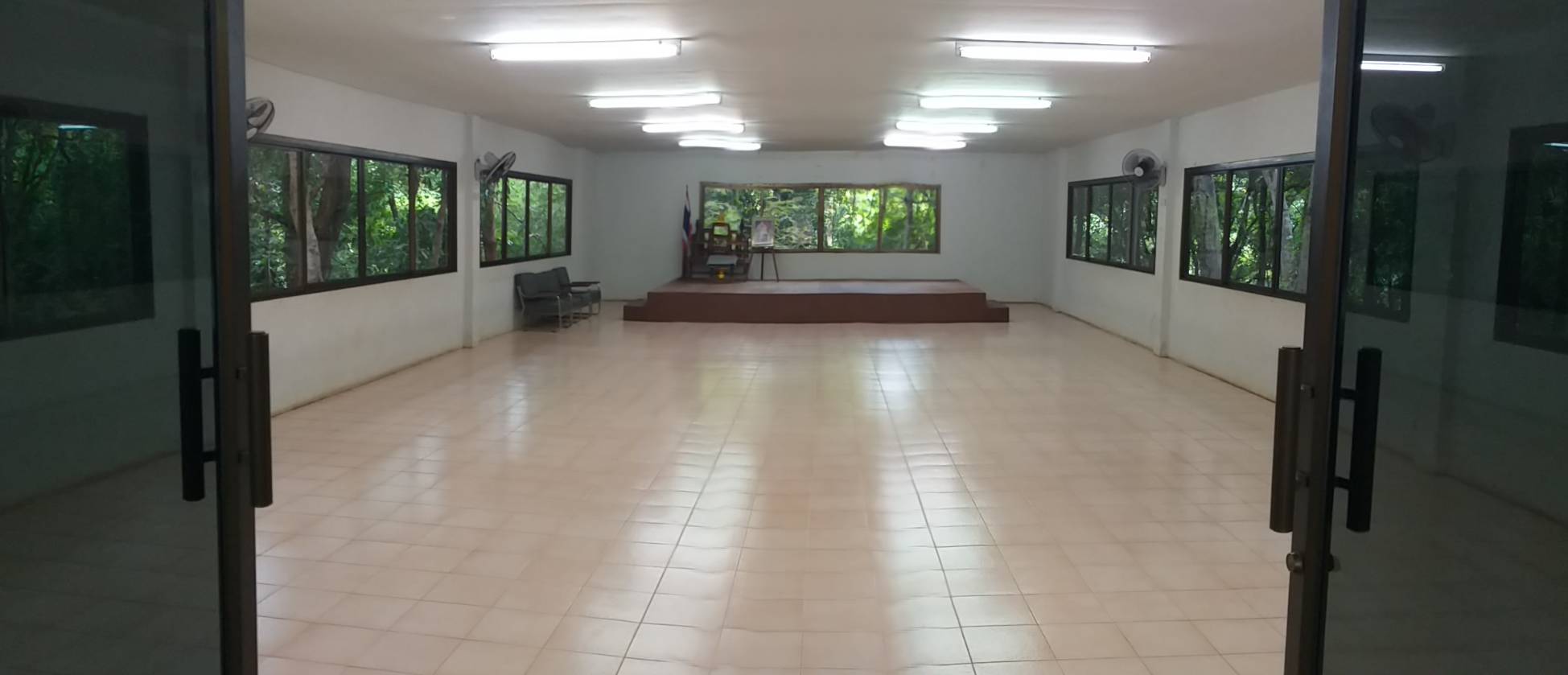 ห้องประชุมตาดโตน 051 (ตาดฟ้า)