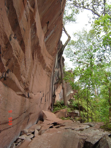 ด้านธรรมชาติที่สวยงาม - ผาแดง