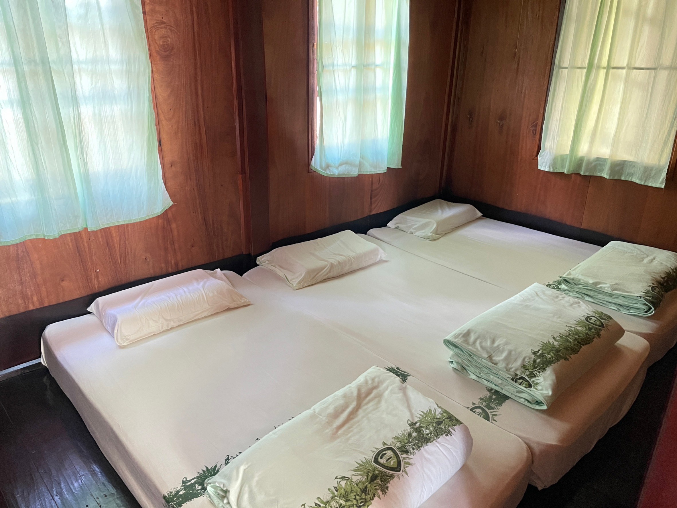 ภูกระดึง 106 (สุพรรณิการ์)