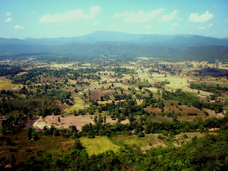 ด้านธรรมชาติที่สวยงาม - ผาแดง