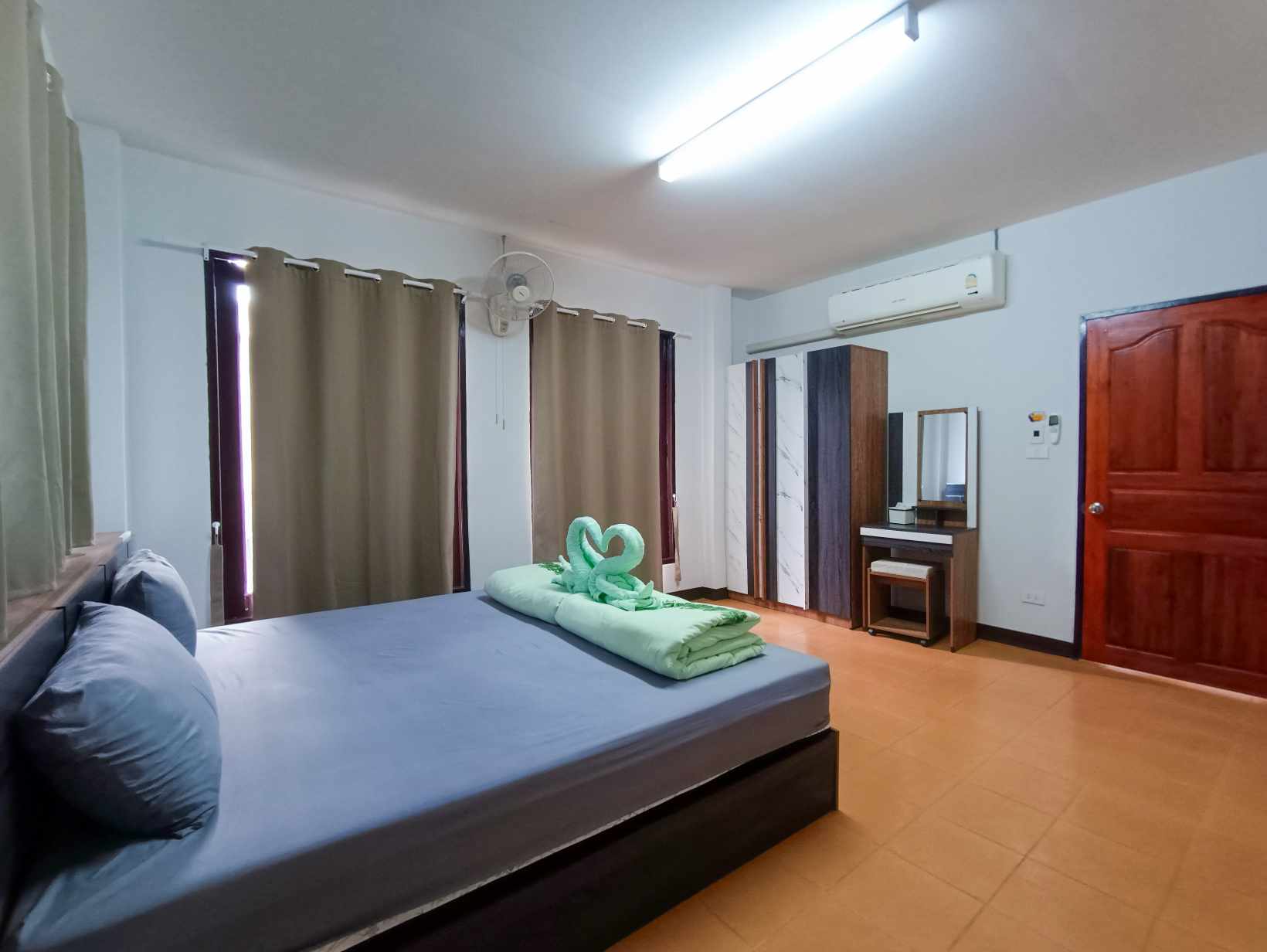 บ้านภูผาเทิบ 204 (ช้างน้าว)