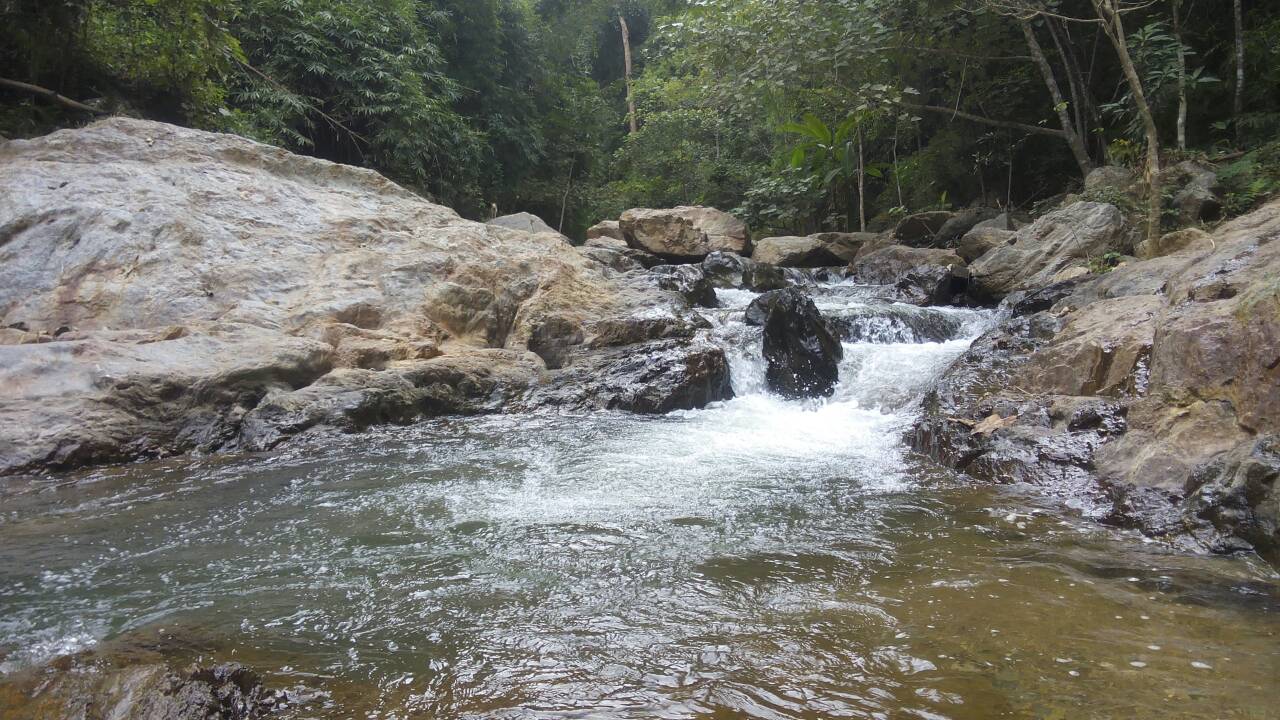ด้านธรรมชาติที่สวยงาม - น้ำตกเชิงทอง